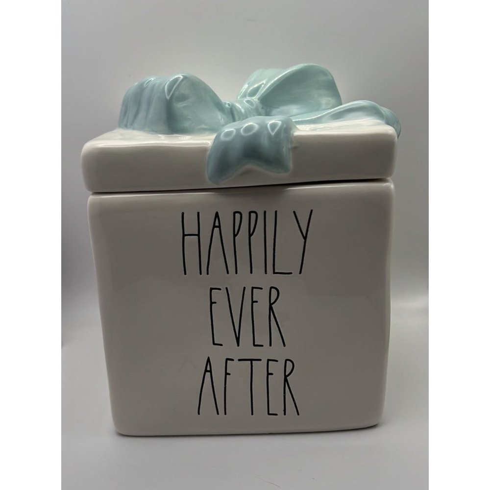 RARE Rae Dunn HAPPILY EVER AFTER White Box w/Light Blue Bow & Pino Grigio Candle